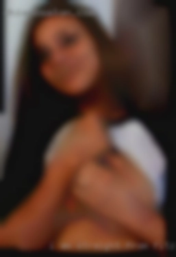 I am straight, enjoy oral  and from Fitzgerald, Georgia doggy.